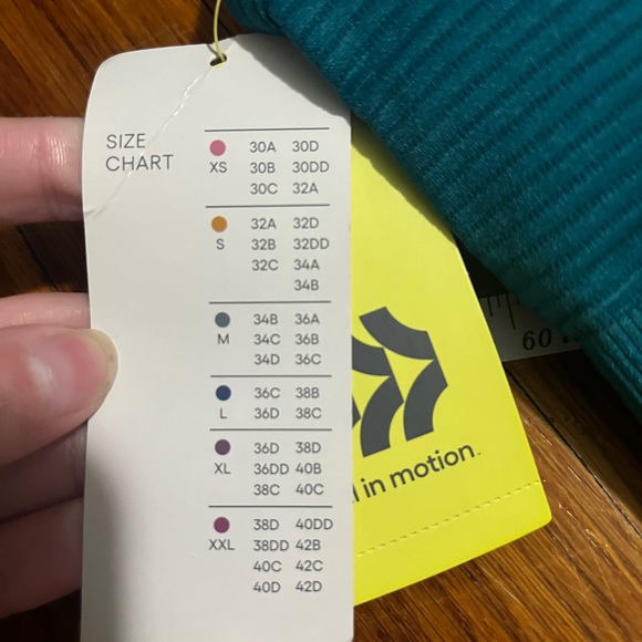 All in Motion Zip Front Bra Medium Support Size Small NWT - Picture 2 of 5